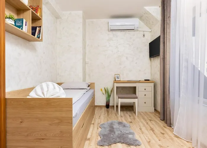 Square Slivnitsa 2br 5 Minutes From Center *