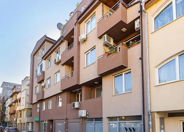 Square Slivnitsa 2br 5 Minutes From Center *