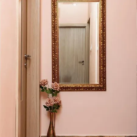公寓 Square Slivnitsa 2br 5 Minutes From Center *