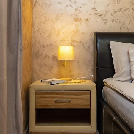 Square Slivnitsa 2br 5 Minutes From Center 公寓