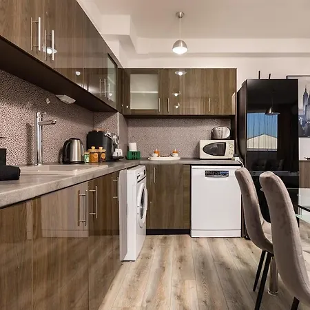 Апартамент Square Slivnitsa 2br 5 Minutes From Center Пловдив